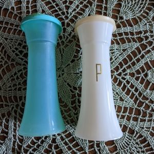 Vintage Tupperware Salt & Pepper Set